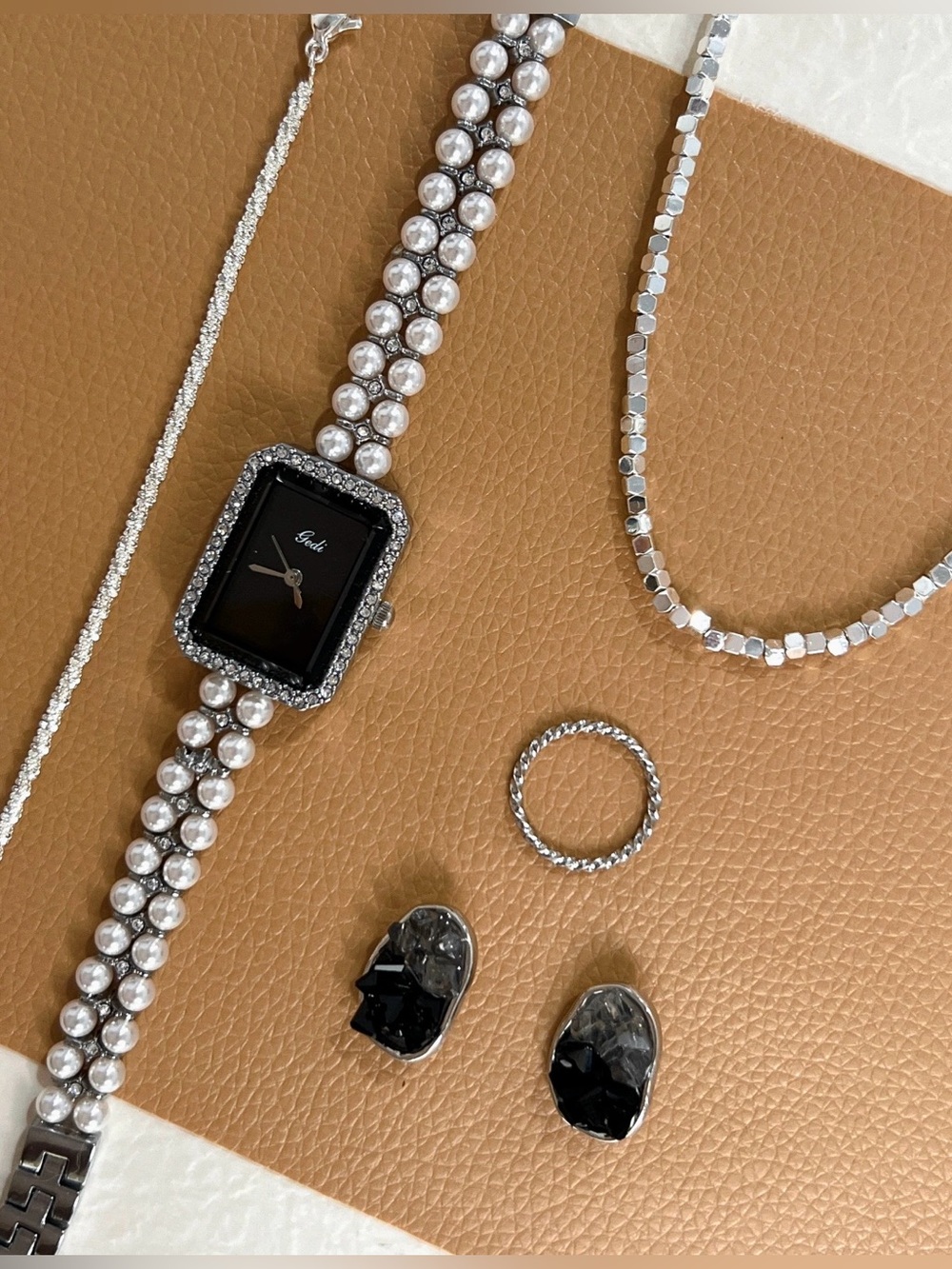 boutique Women's Silver Pearl Bracelet Watch with Black Dial